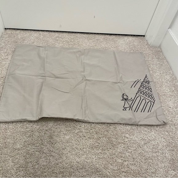 Bold Loft Leaning tower of Pisa couple pillow cases - Picture 2 of 7